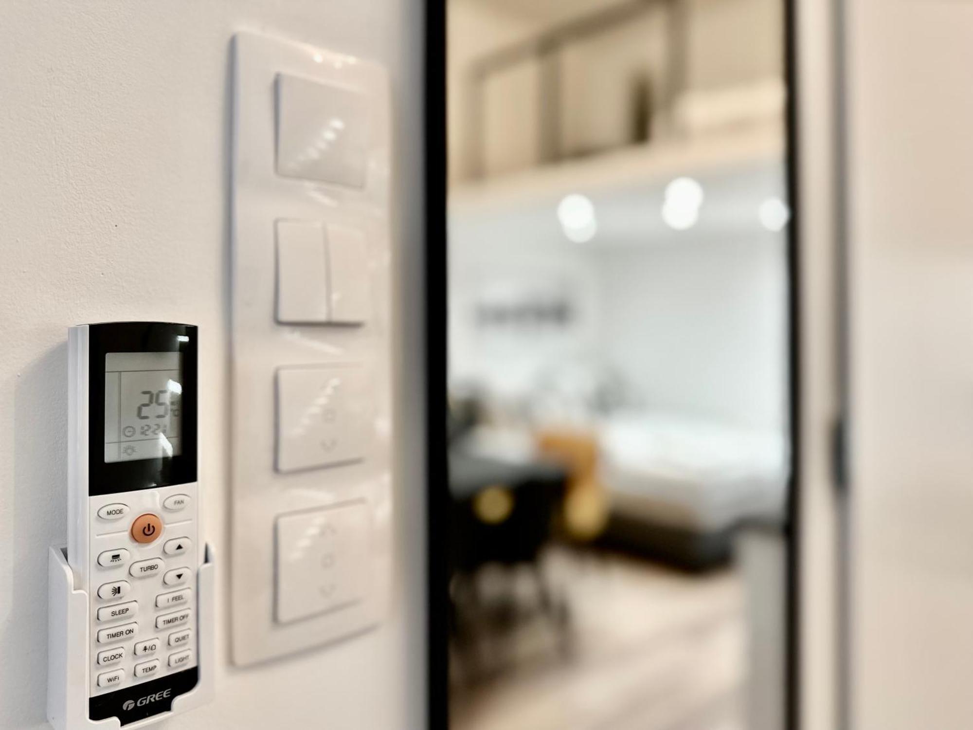 Premium Apartment By Hi5- Brody Street Boedapest Buitenkant foto
