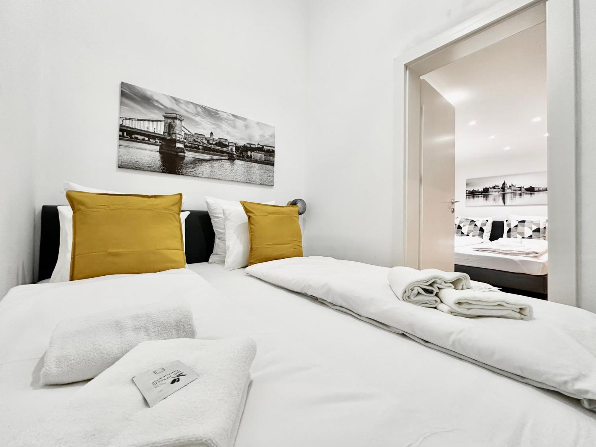 Premium Apartment By Hi5- Brody Street Boedapest Buitenkant foto